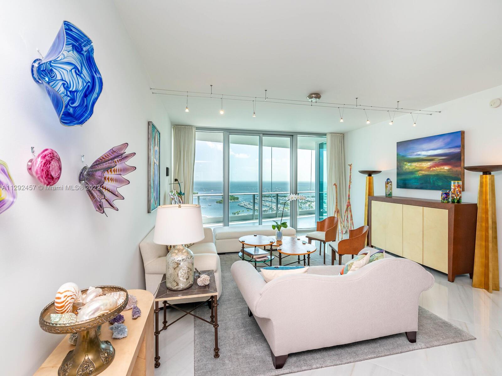 GROVENOR HOUSE CONDO - Residential