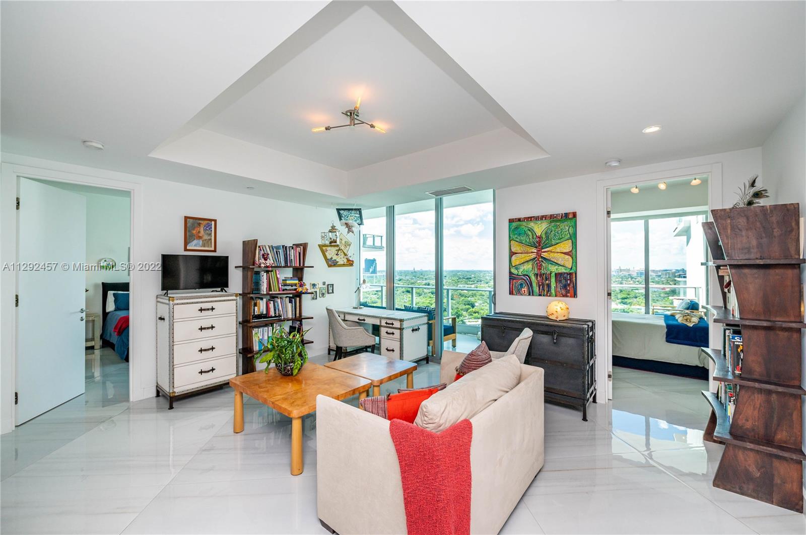 GROVENOR HOUSE CONDO - Residential