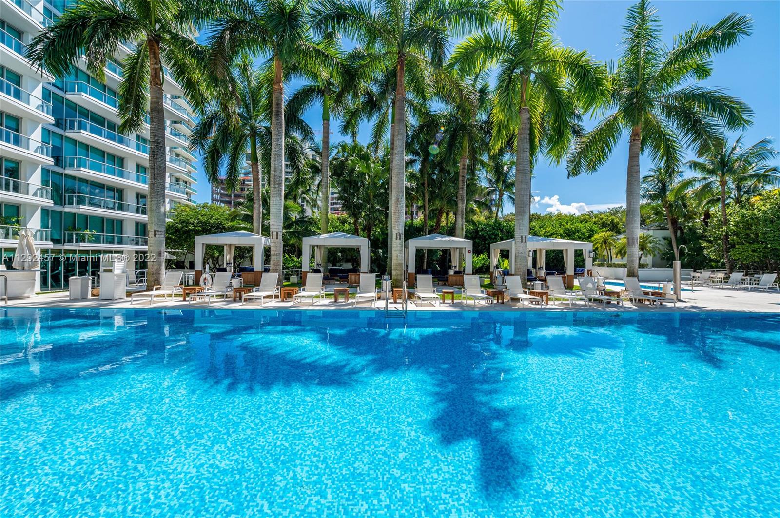 GROVENOR HOUSE CONDO - Residential