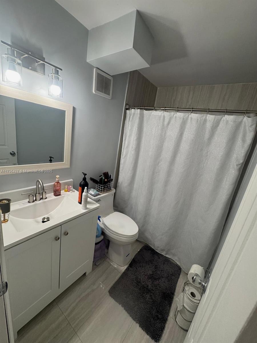 ONE-THOUSAND WEST CONDO - Residential
