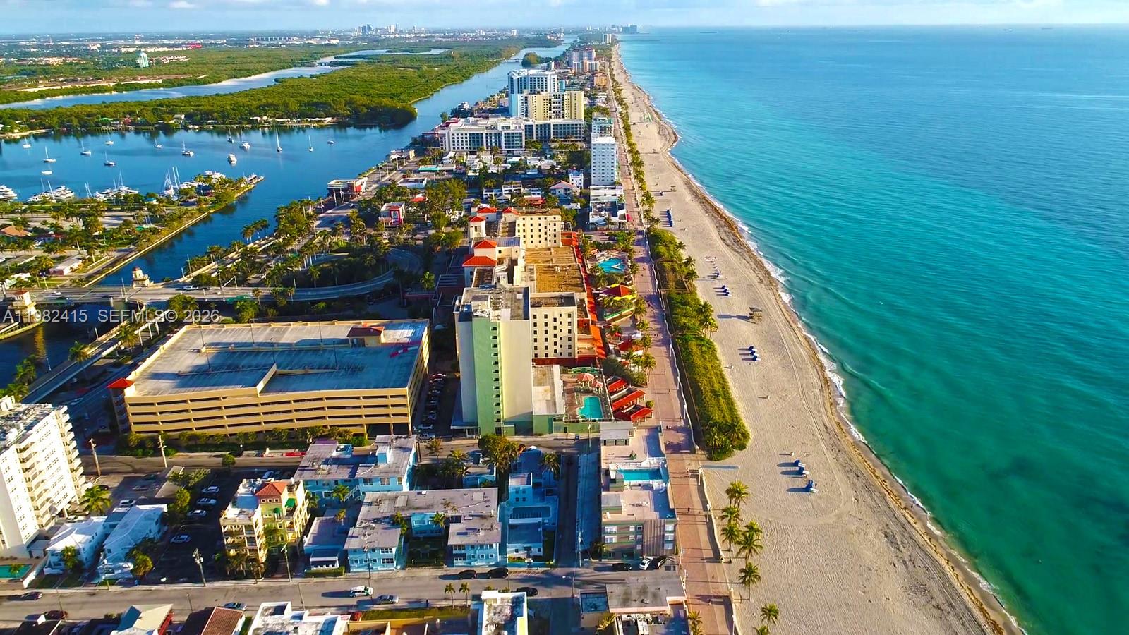 SUMMIT CONDO - Residential