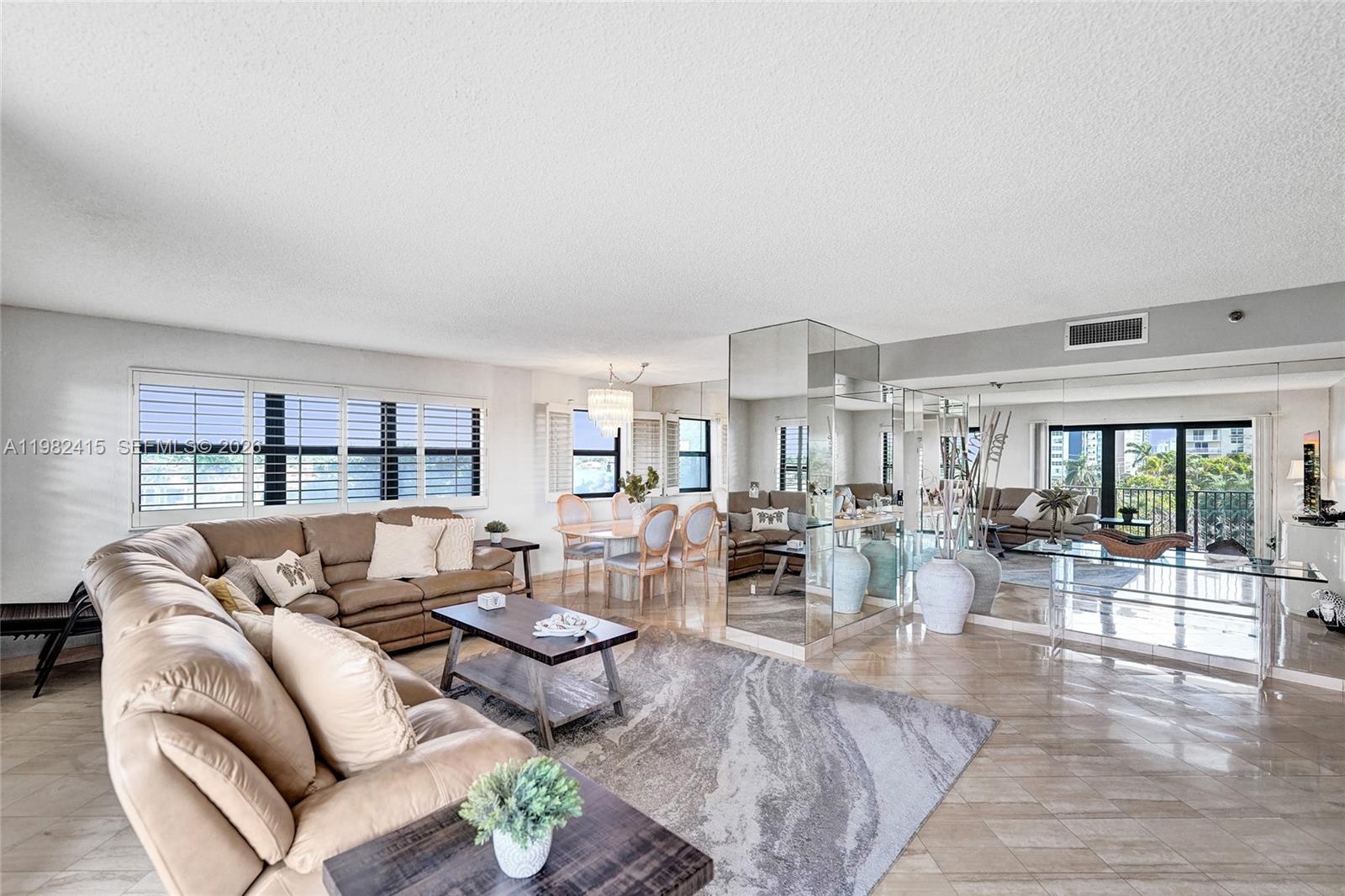 SUMMIT CONDO - Residential