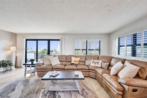 Photo of 1201 S Ocean Dr #412S, Hollywood, FL 33019 (MLS # A11982415)