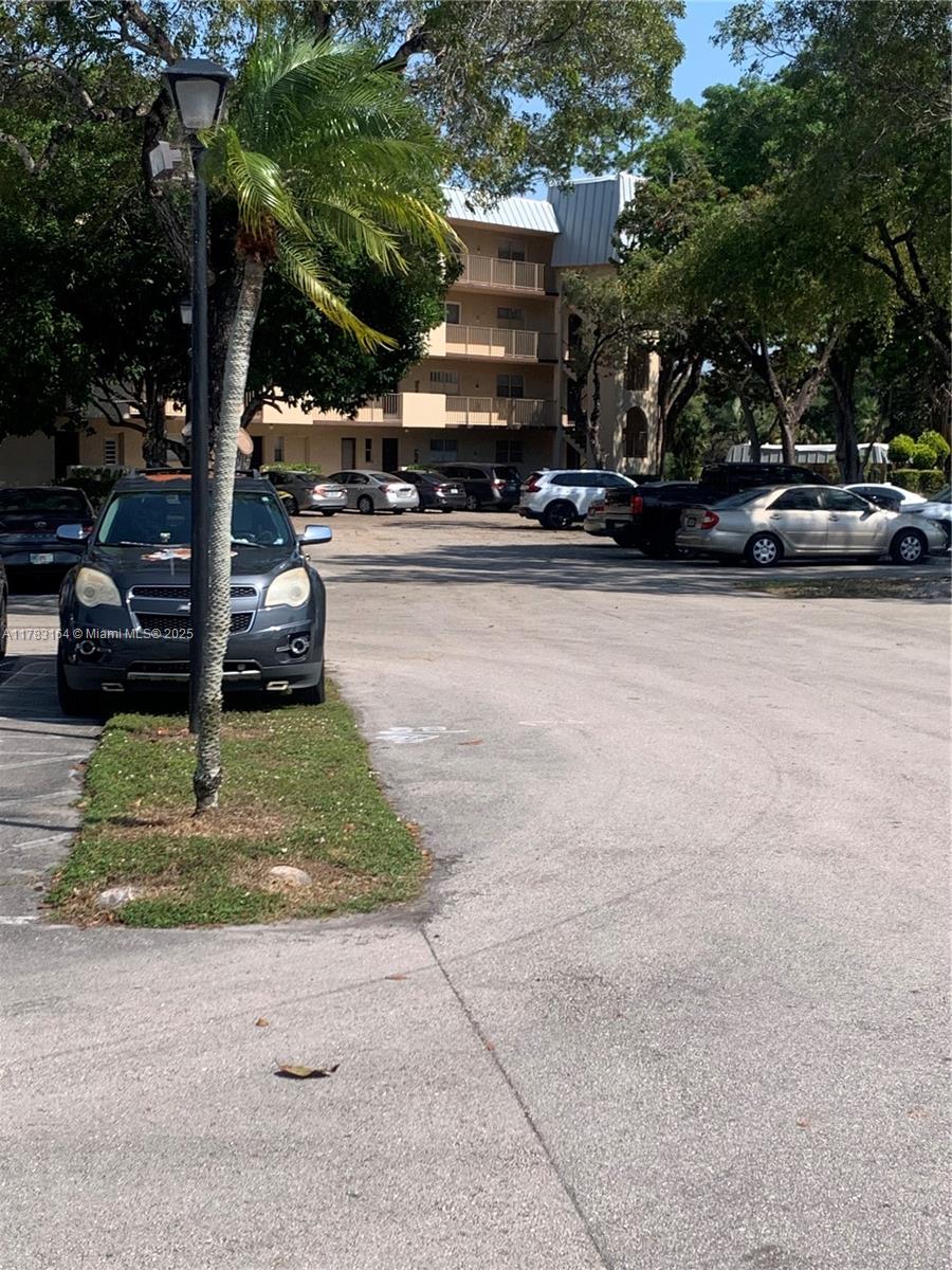 Address Not Disclosed, Lauderhill, Miami-Dade County, Florida - 2 Bedrooms  
2 Bathrooms - 