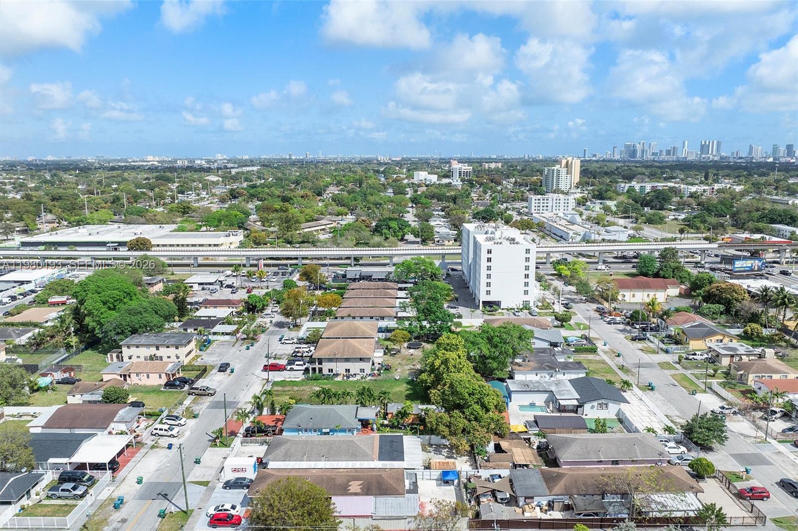 HIALEAH HEIGHTS - Land