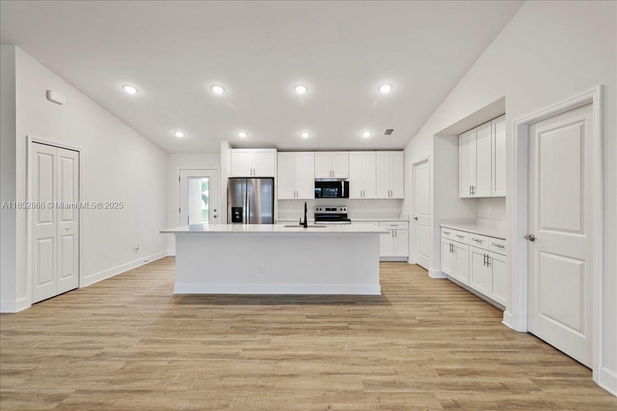 2107 NW 20th Ter