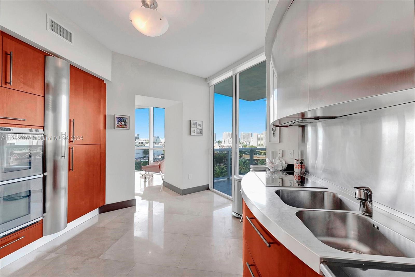 Photo 8 of 59 of 18101 Collins Ave 801 condo