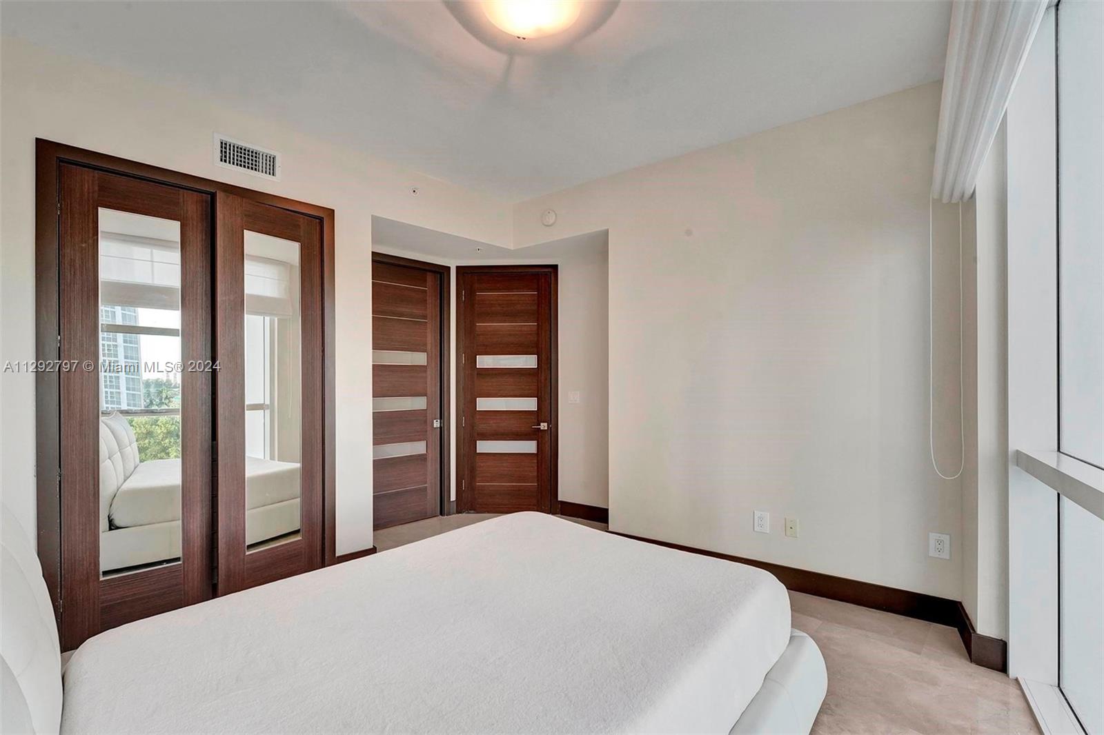 Photo 19 of 59 of 18101 Collins Ave 801 condo