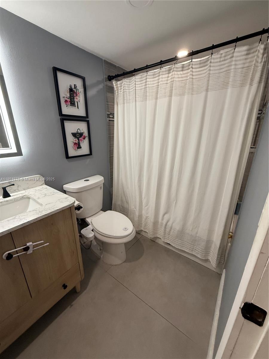 CYPRESS TREE CONDO BLDG 7 - Residential