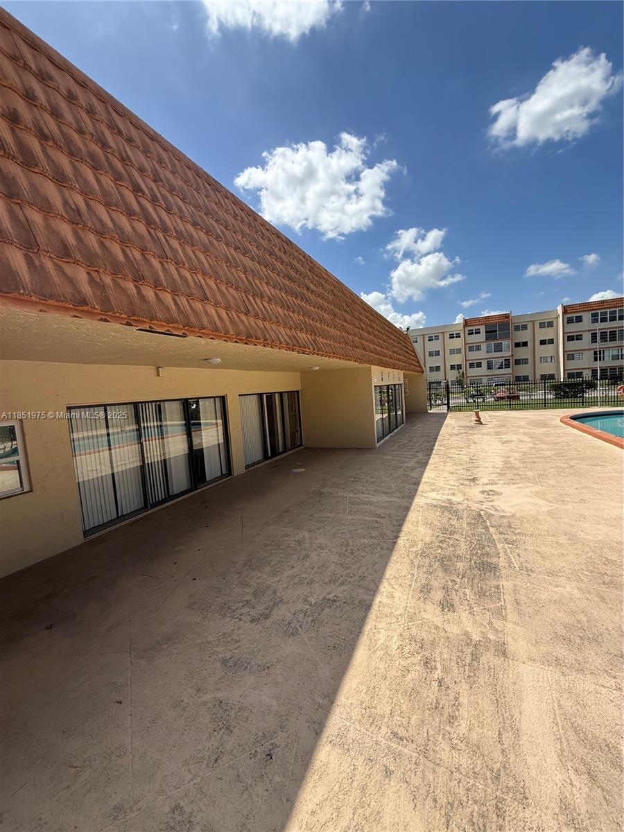 CYPRESS TREE CONDO BLDG 7 - Residential