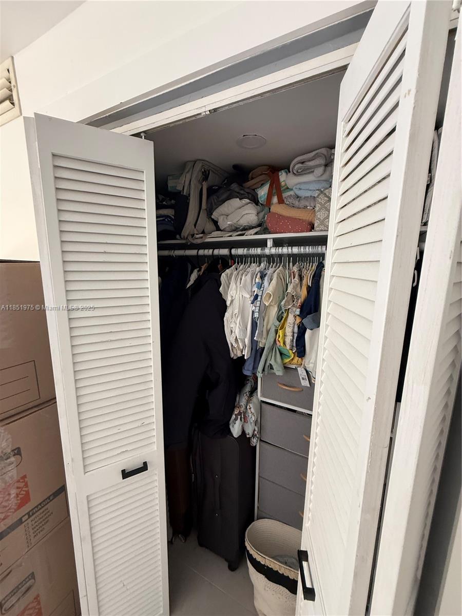 CYPRESS TREE CONDO BLDG 7 - Residential