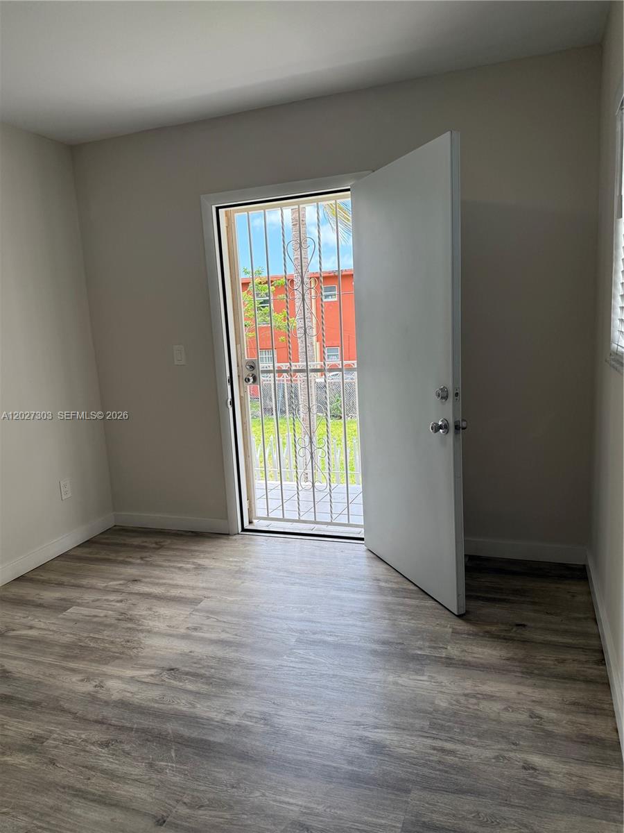 1580 SW 2nd St 4