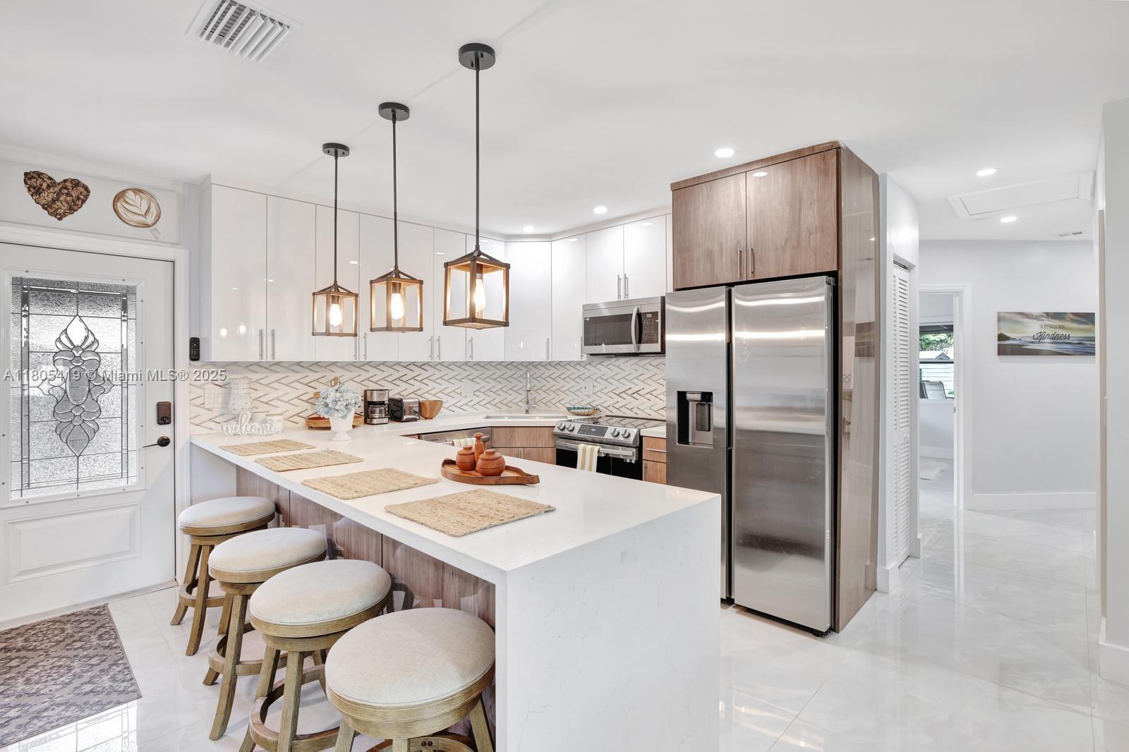 1001 Sw 19th St 1, Fort Lauderdale, Broward County, Florida - 4 Bedrooms  
3 Bathrooms - 