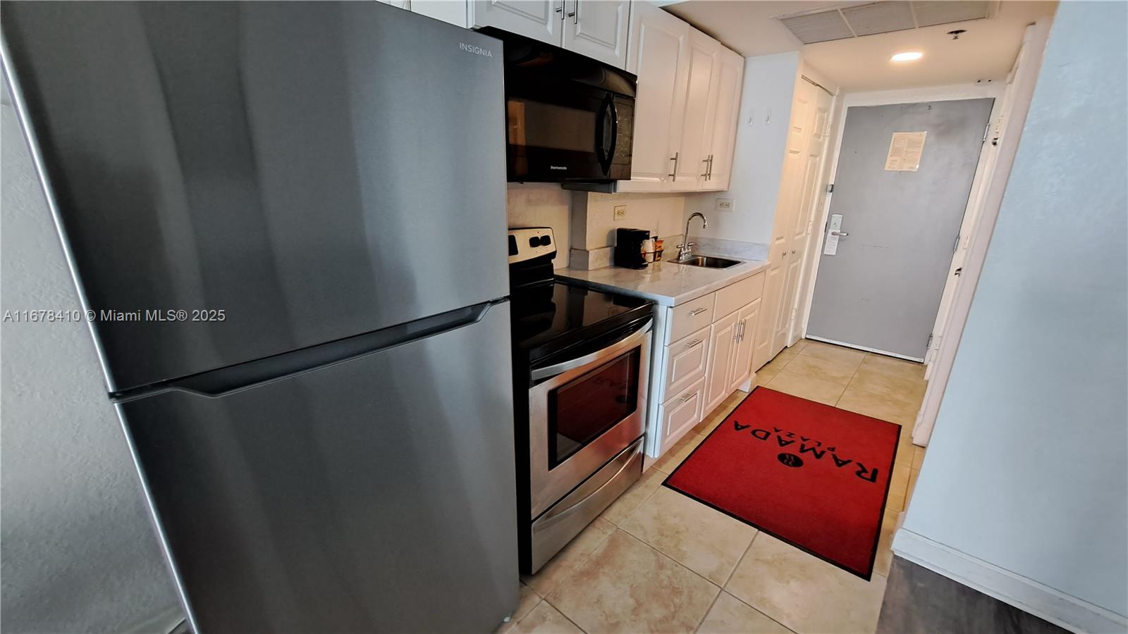 THE AVENTURA BEACH CLUB C - Residential