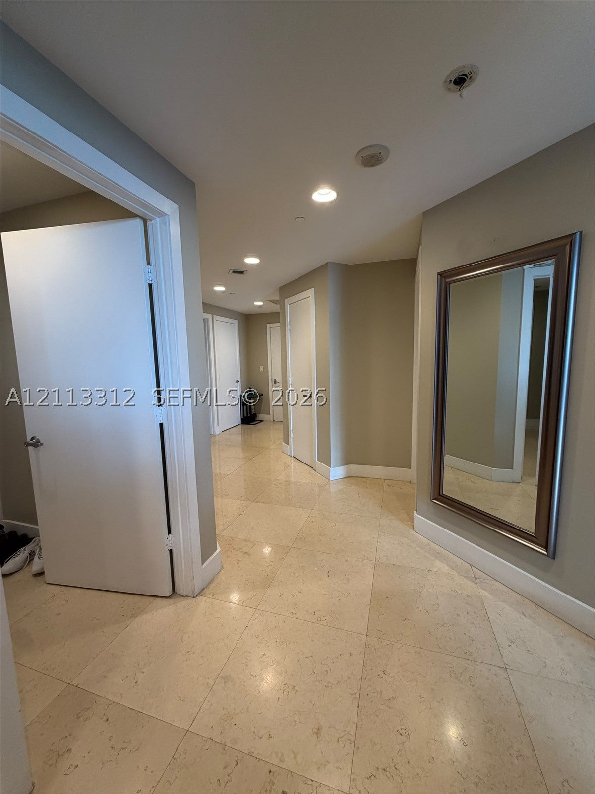 1050 Brickell Ave 2414