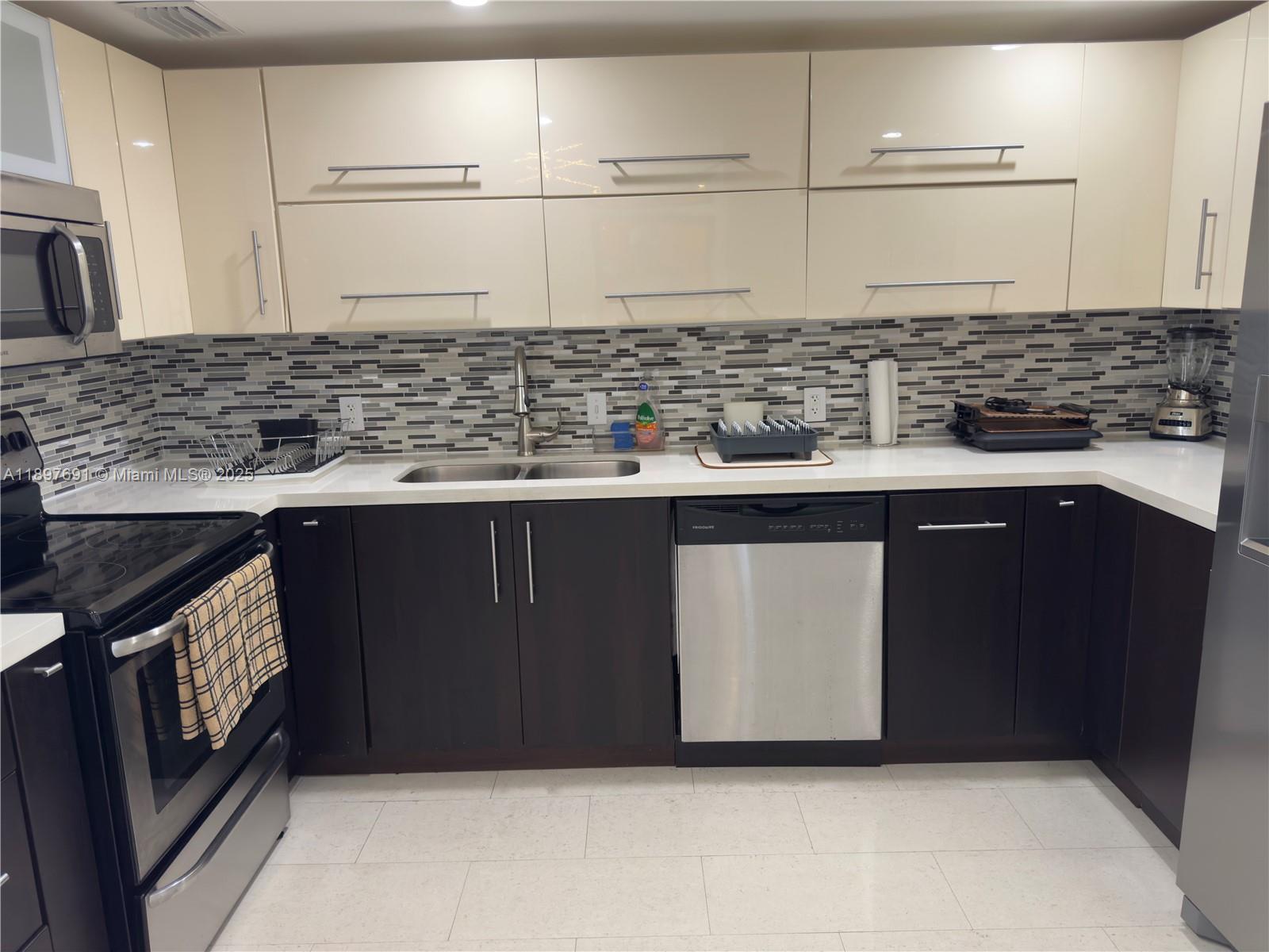 ARLEN HOUSE EAST CONDO - Residential Lease