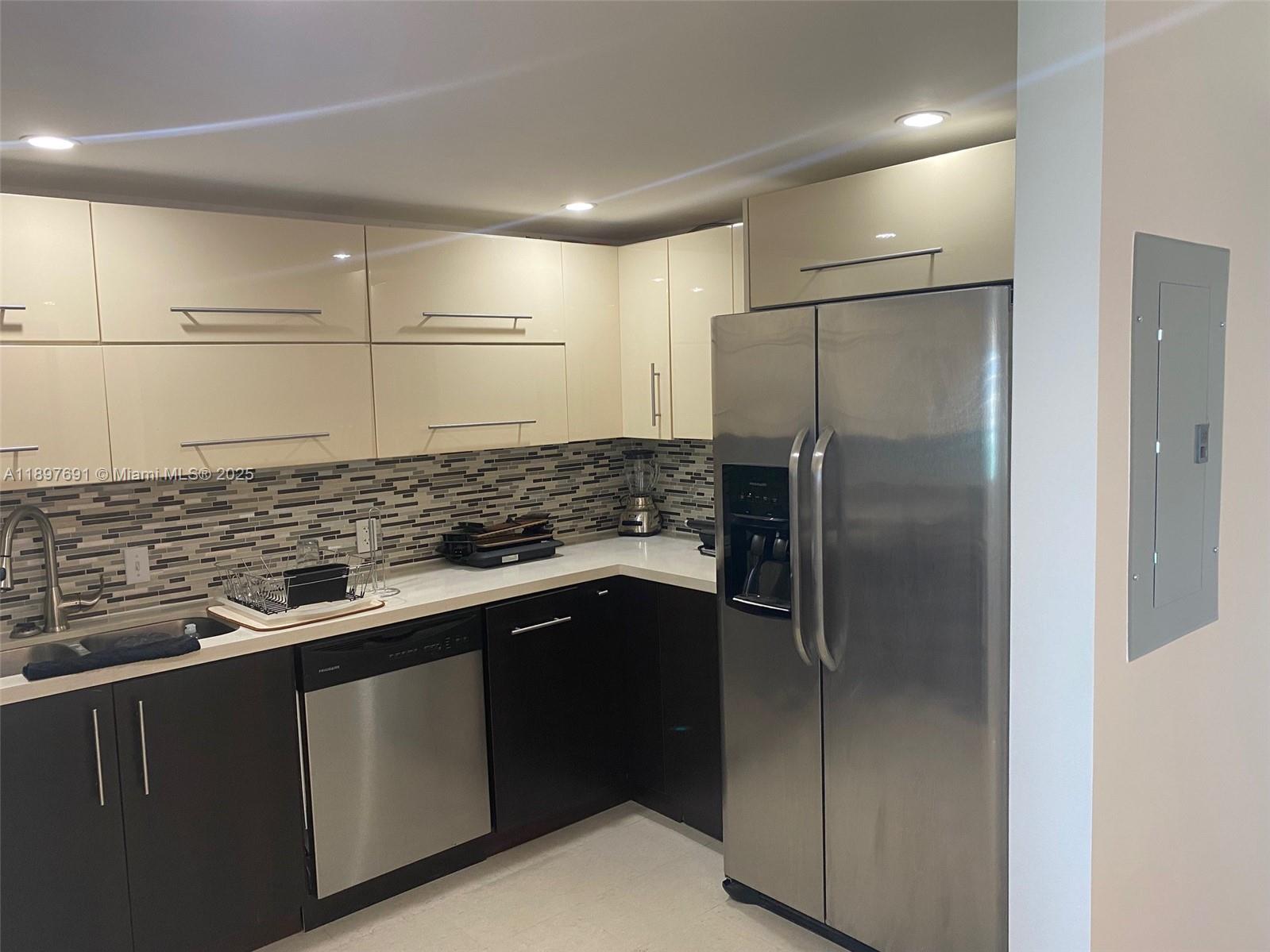 ARLEN HOUSE EAST CONDO - Residential Lease