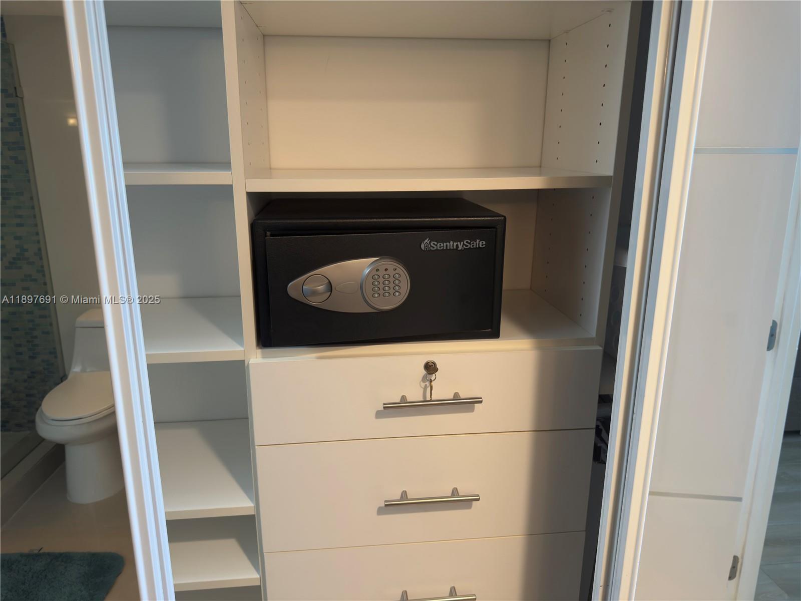 ARLEN HOUSE EAST CONDO - Residential Lease