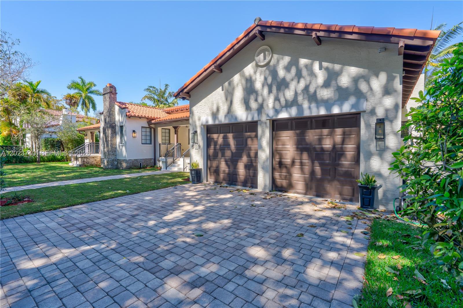 519 Alhambra Cir