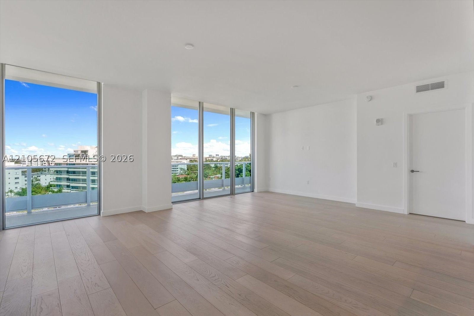 9201 E Bay Harbor Dr 804