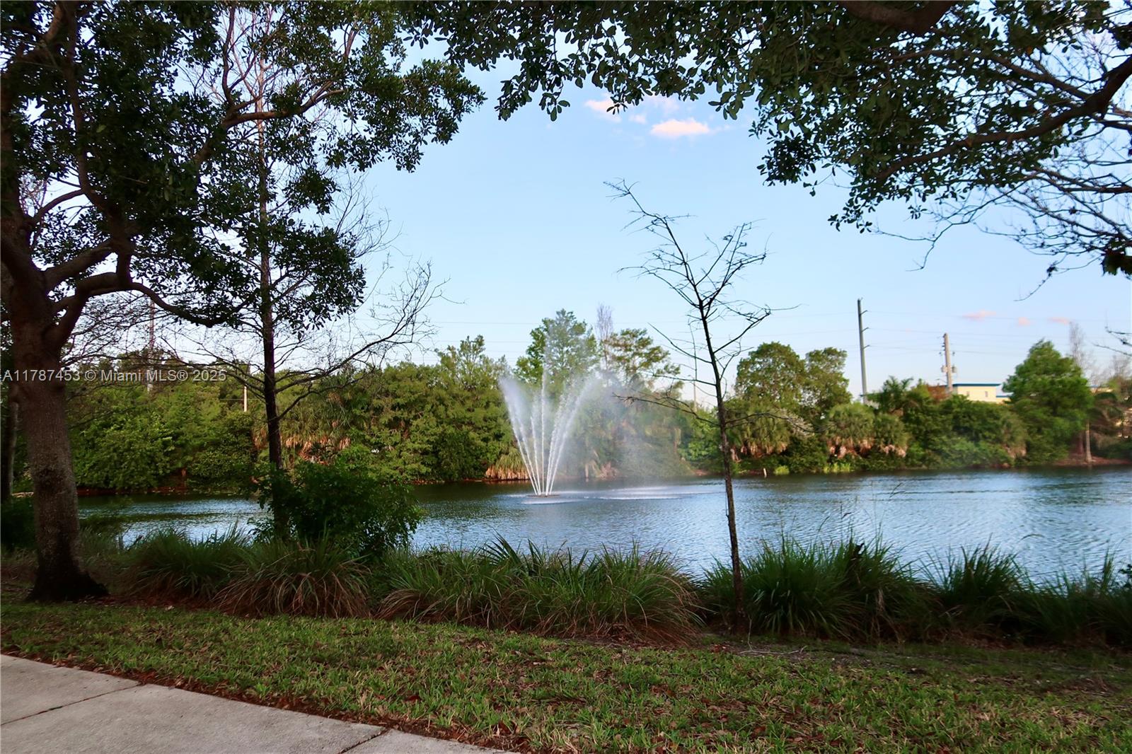PENINSULA VILLAGE GREENS - Residential