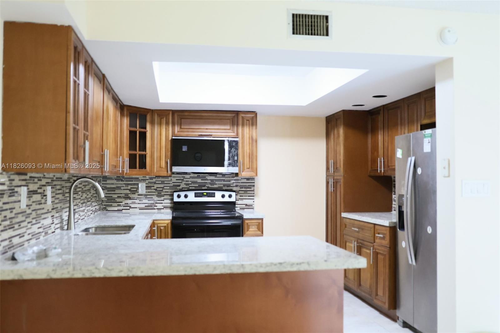 SHAKER VILLAGE PHASE 1 - Residential