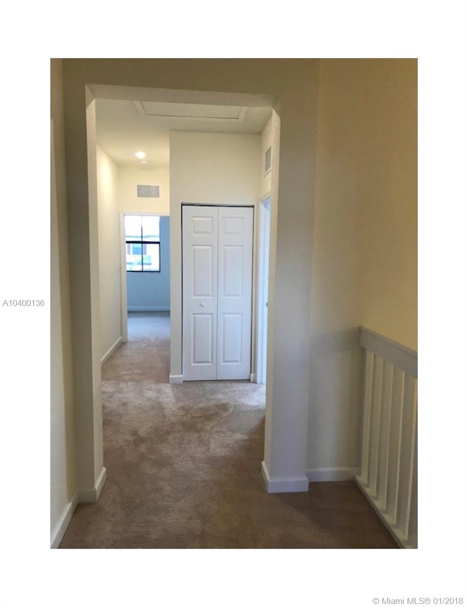 Aquabella - Residential Lease