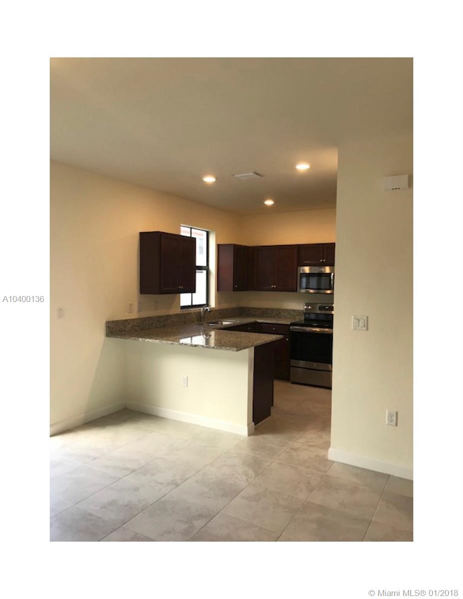 Aquabella - Residential Lease