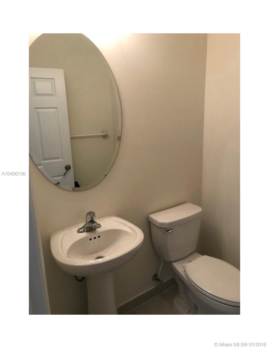 Aquabella - Residential Lease