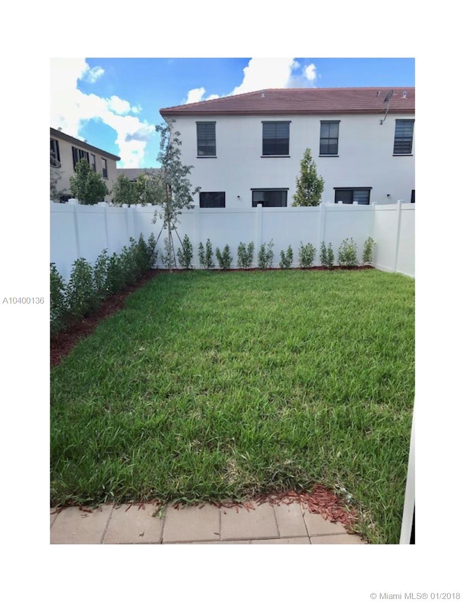 Aquabella - Residential Lease