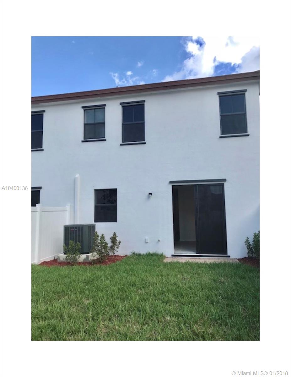 Aquabella - Residential Lease