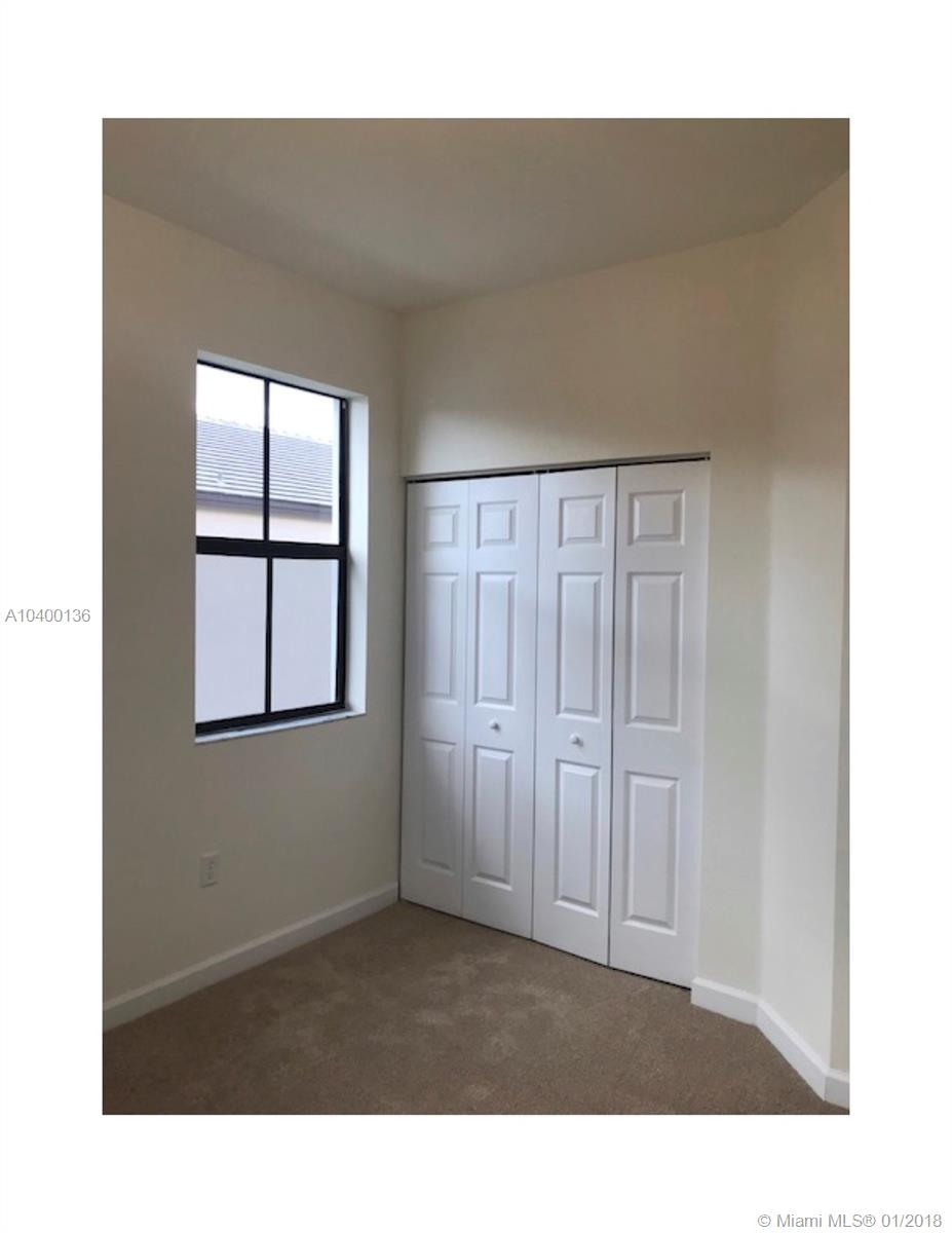 Aquabella - Residential Lease
