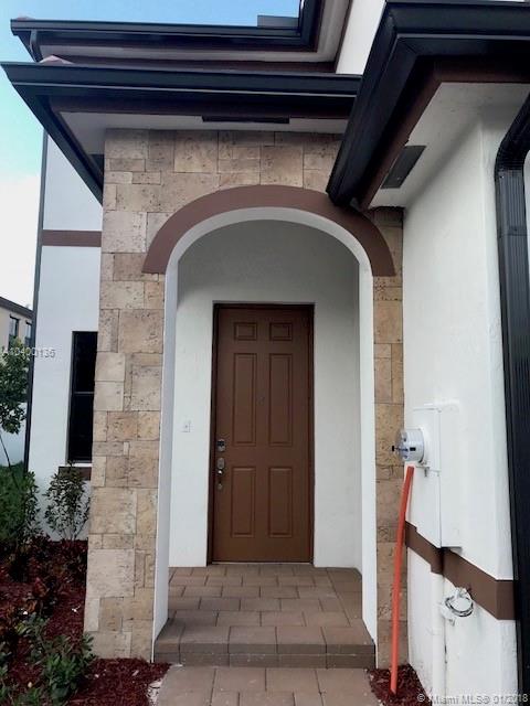 Aquabella - Residential Lease
