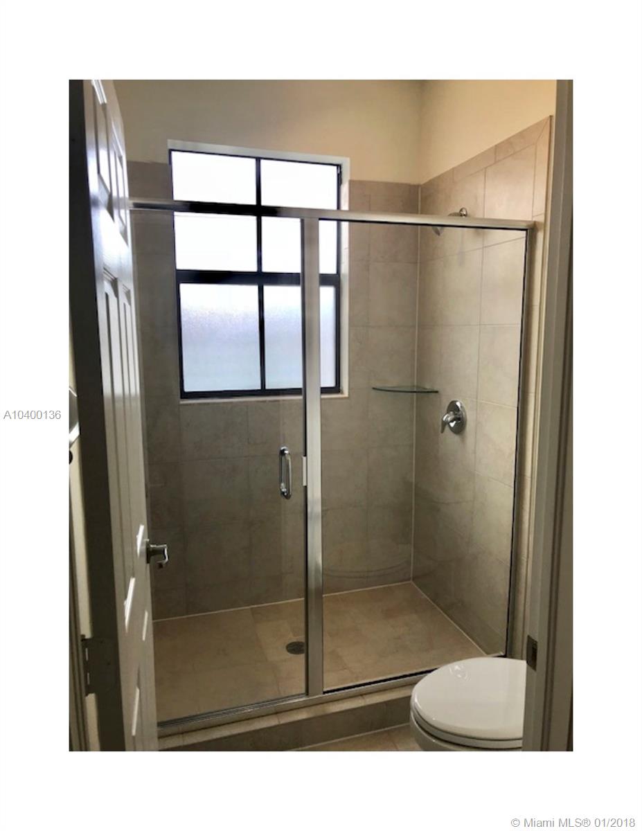 Aquabella - Residential Lease
