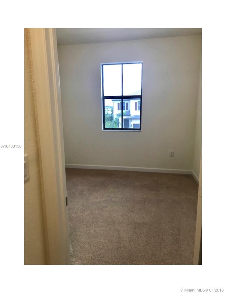 Aquabella - Residential Lease