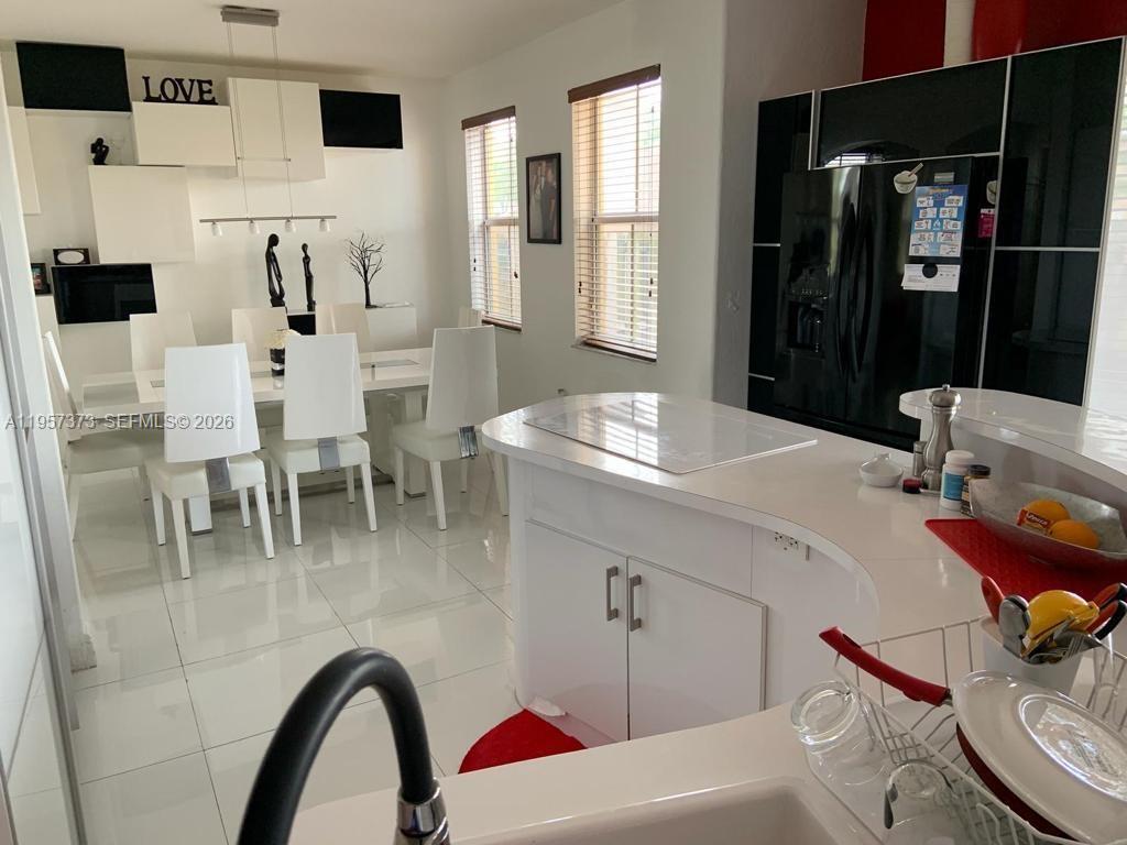 DORAL ISLES NORTH SEC ONE - Residential