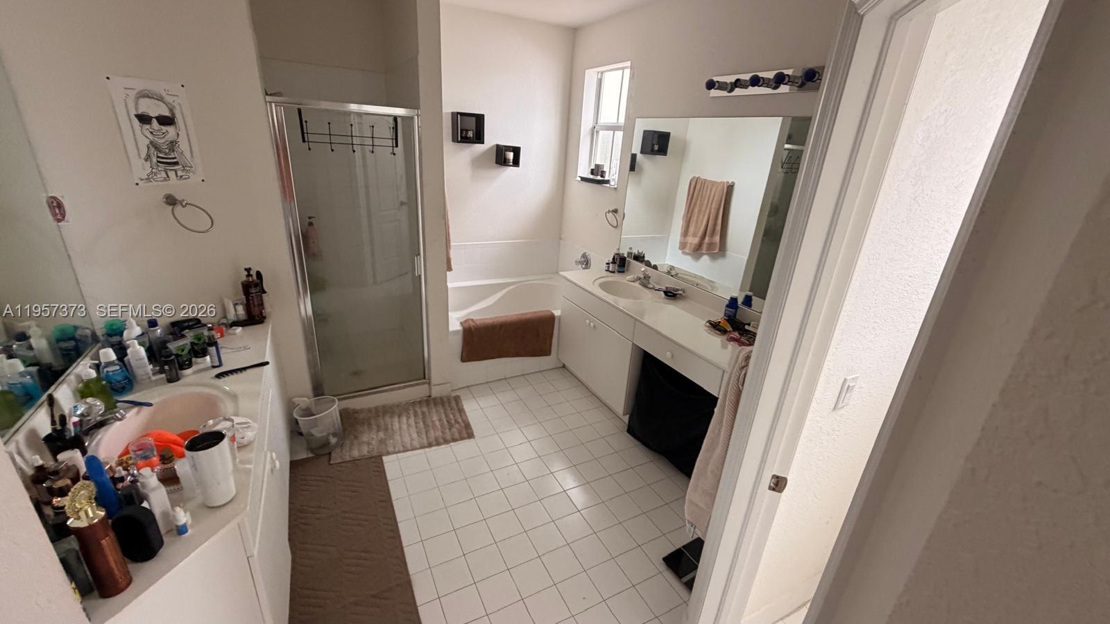 DORAL ISLES NORTH SEC ONE - Residential