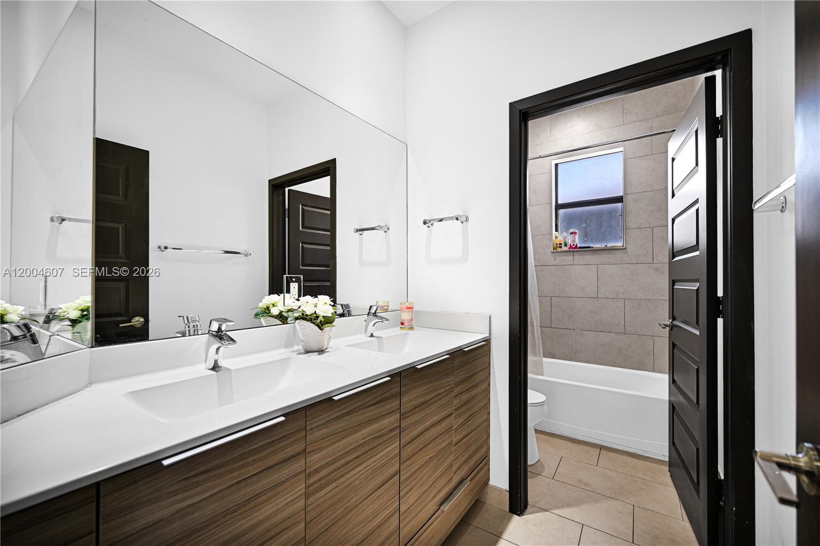CRESTVIEW WEST - Residential