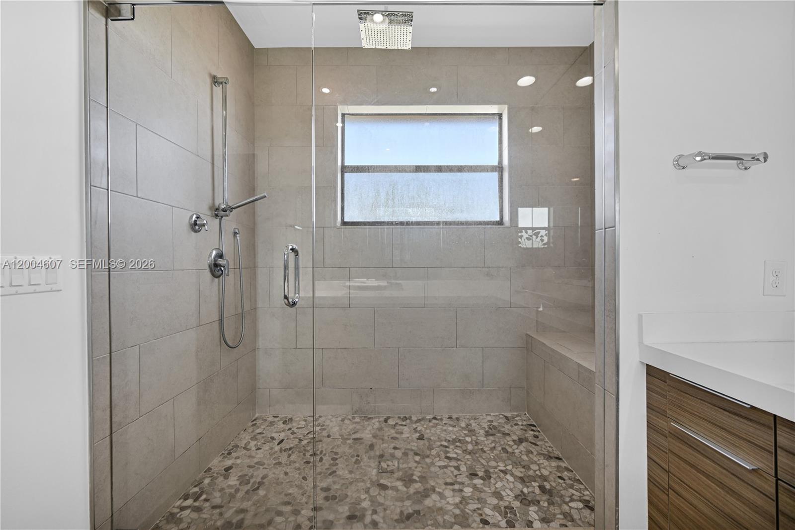 CRESTVIEW WEST - Residential