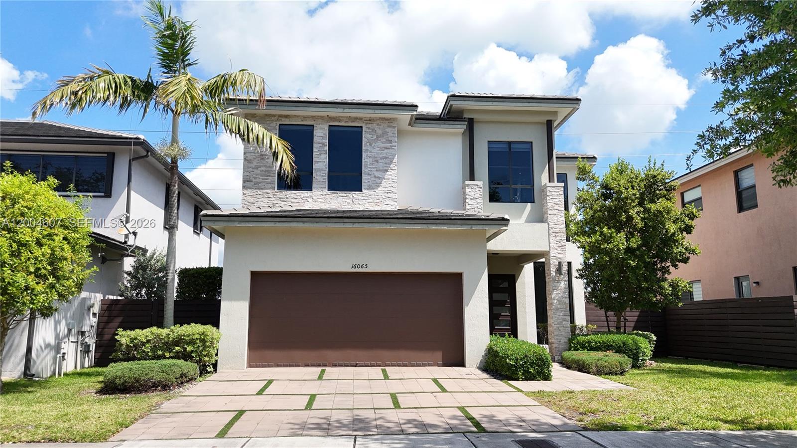 CRESTVIEW WEST - Residential