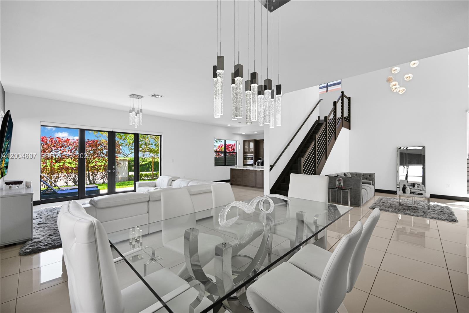 CRESTVIEW WEST - Residential
