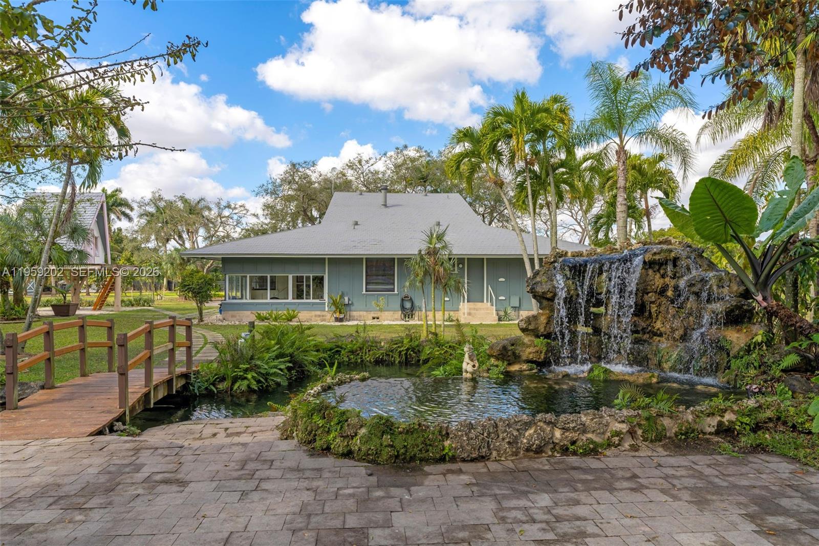 REDLAND 4/2 HOME EVENTS - Residential