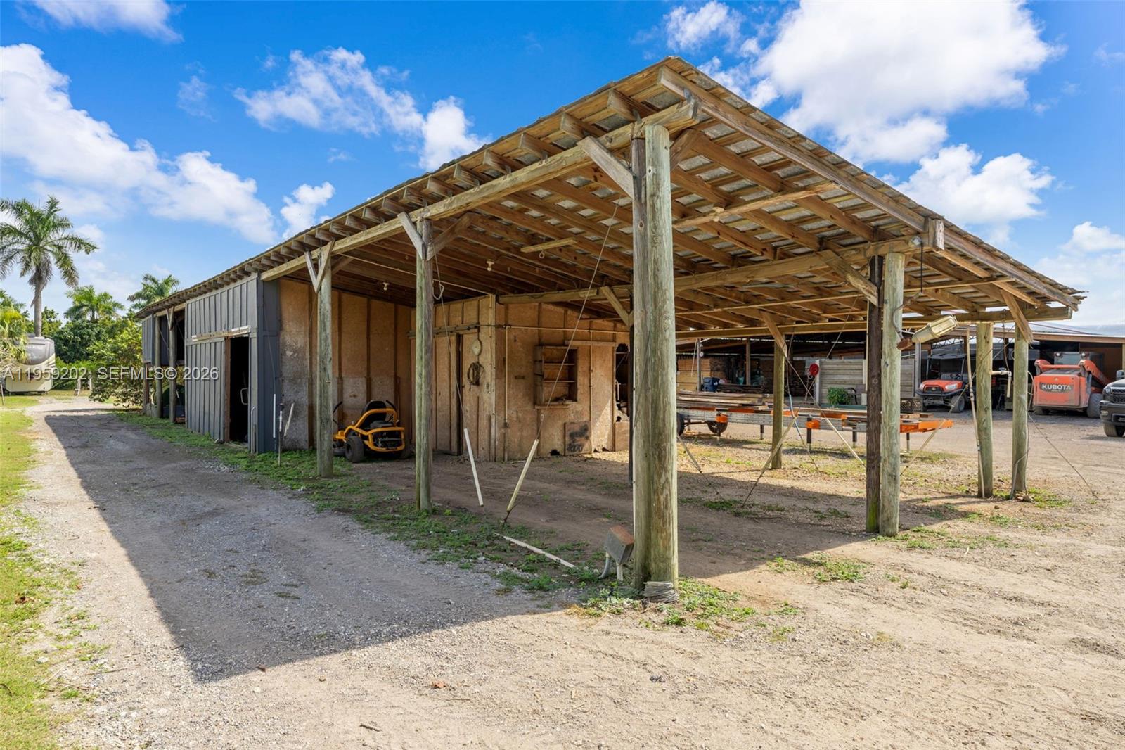 REDLAND 4/2 HOME EVENTS - Residential