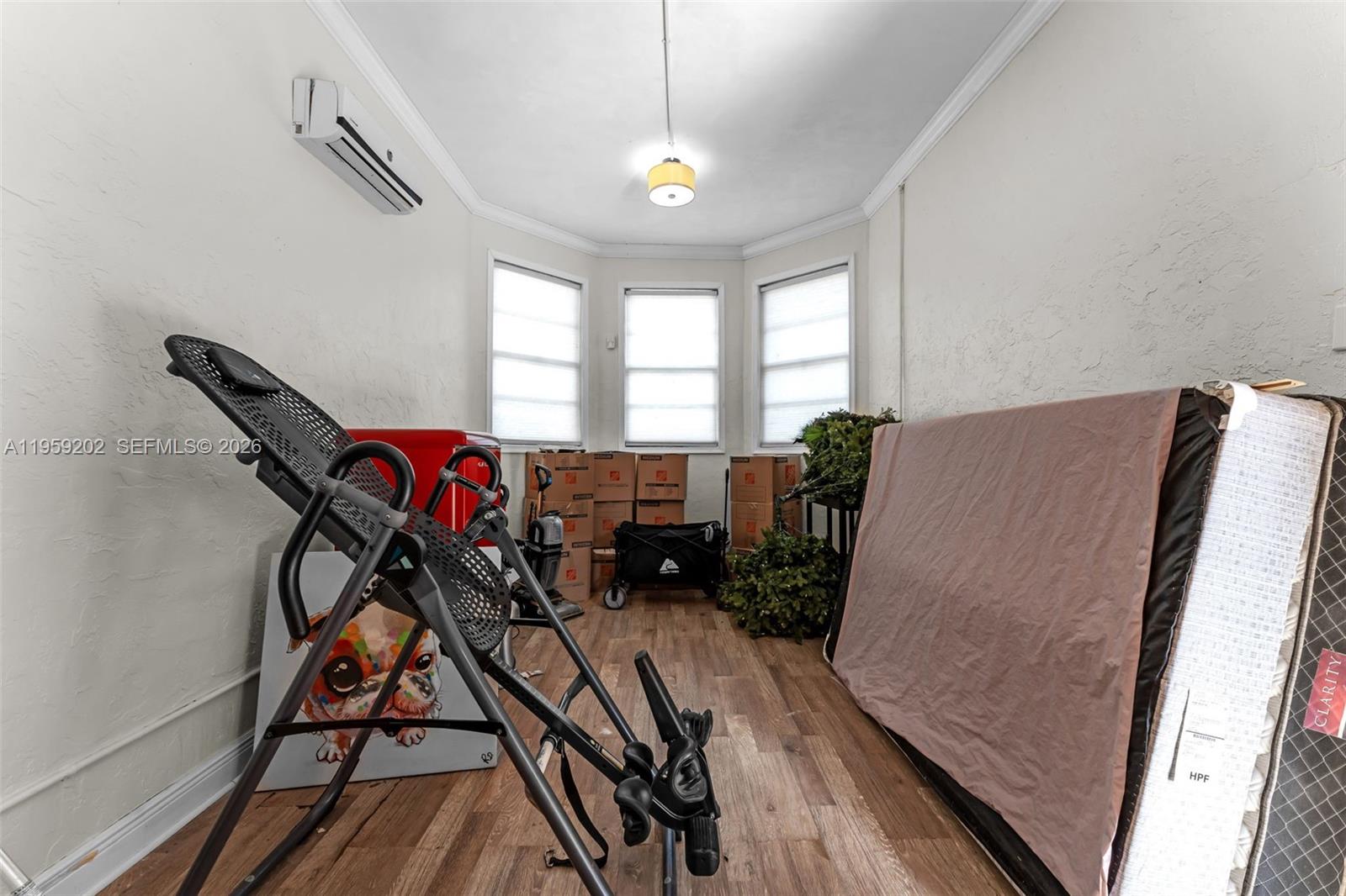 REDLAND 4/2 HOME EVENTS - Residential