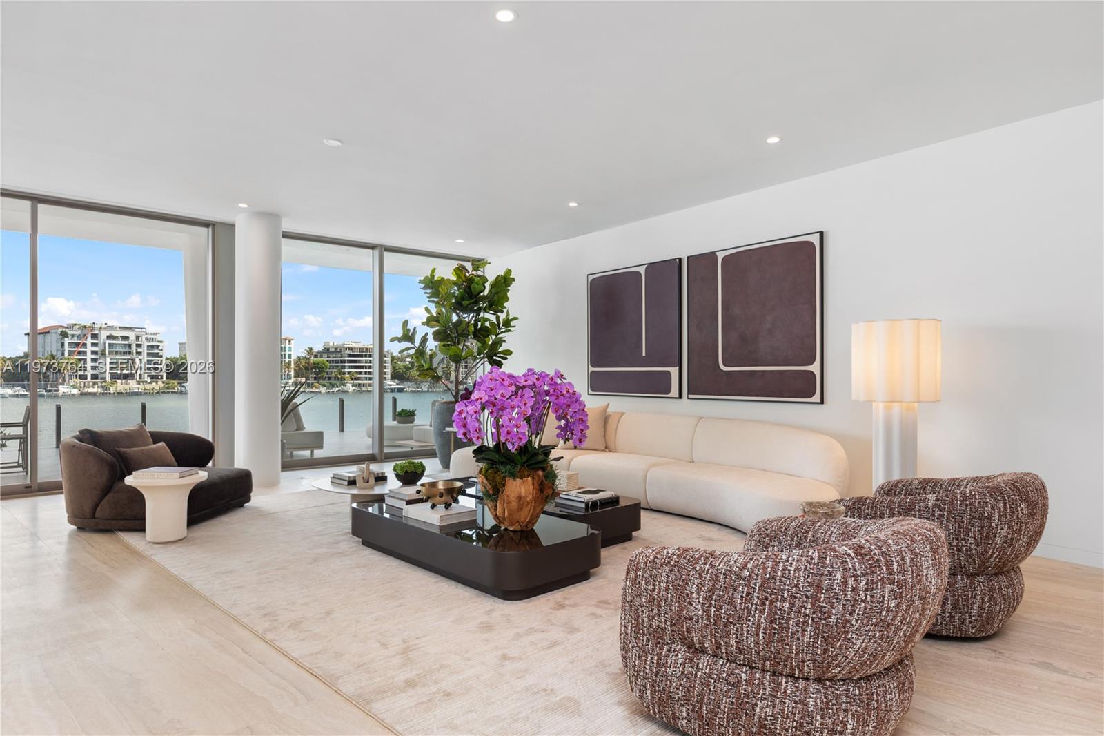 Vita Grove Isle - Residential