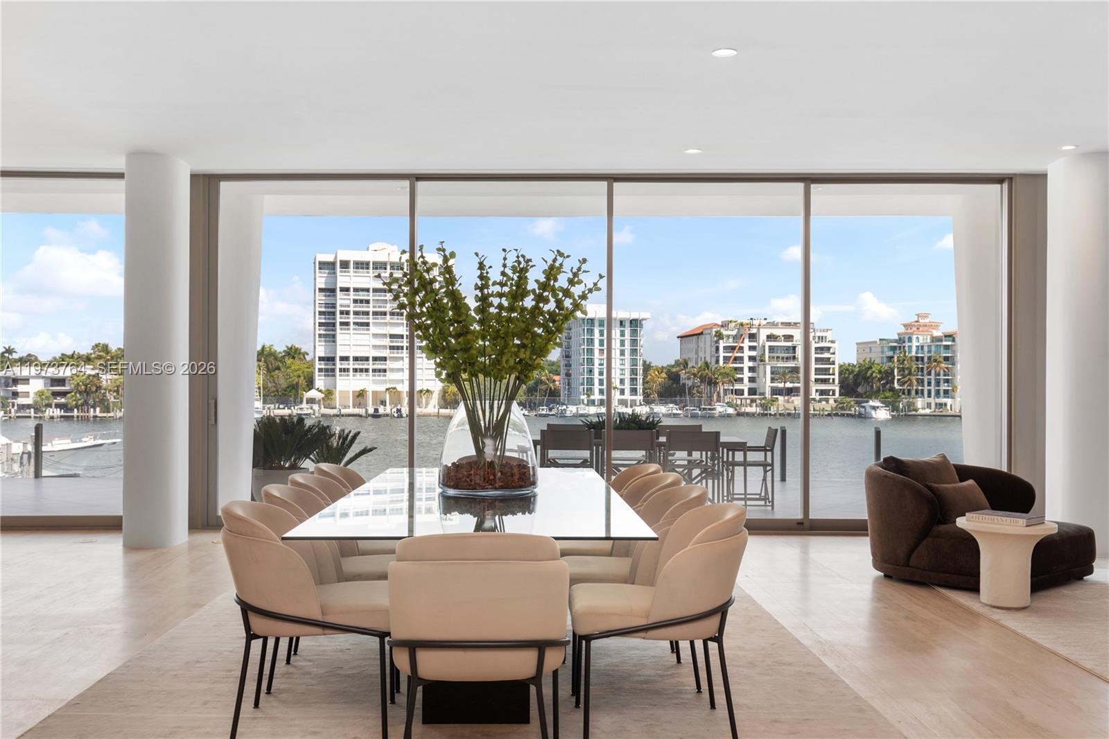 5 Grove Isle Dr S201