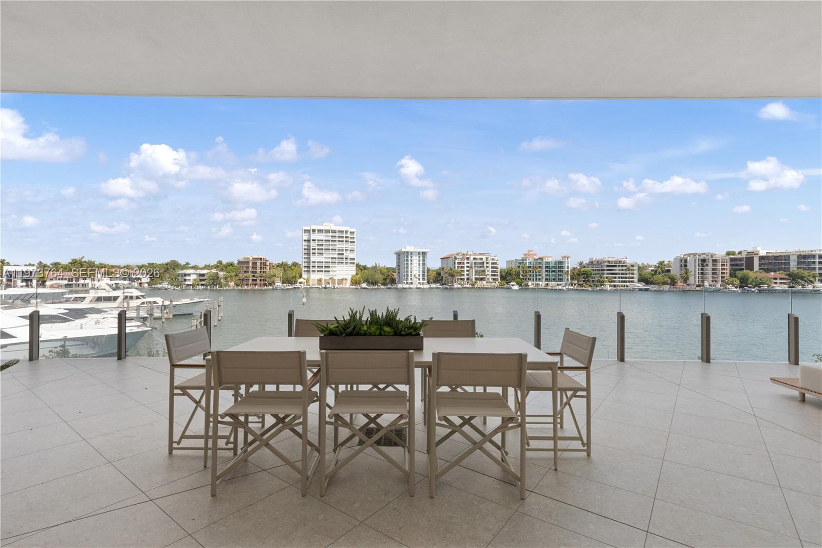 Vita Grove Isle - Residential
