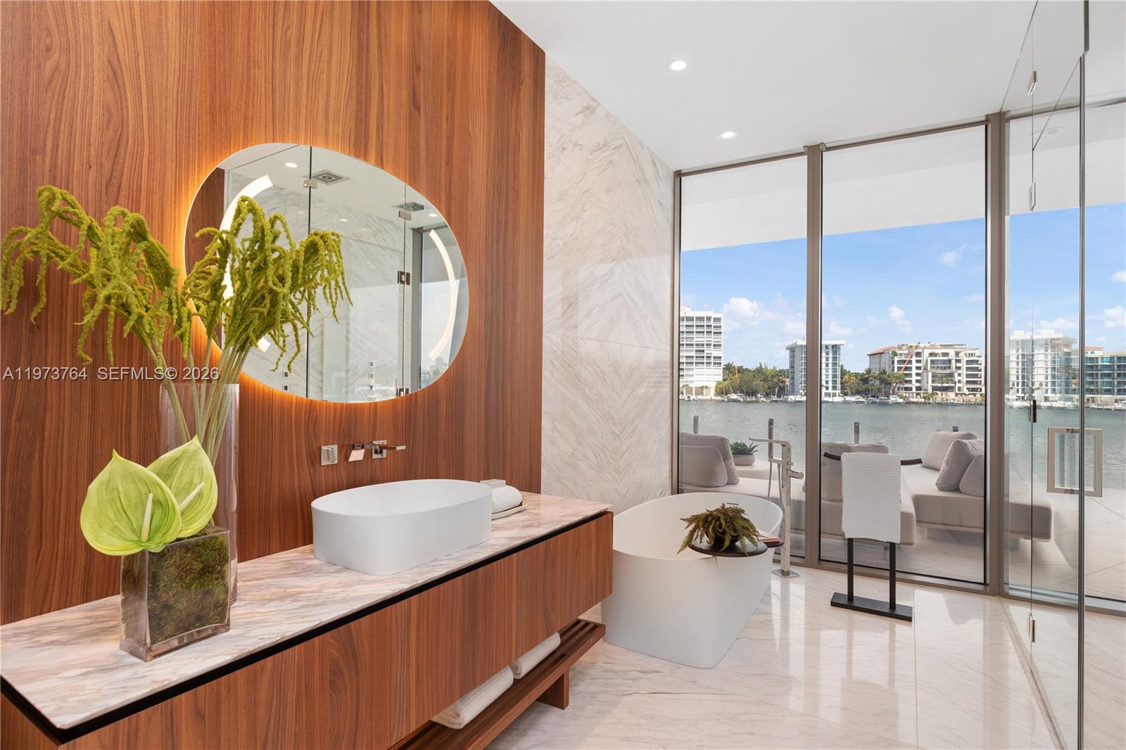 Vita Grove Isle - Residential