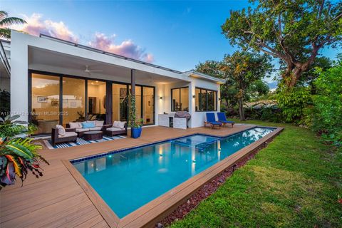 A home in Biscayne Park