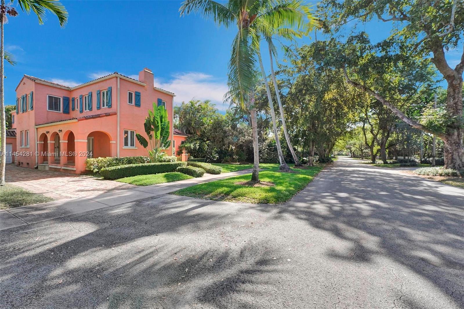 CORAL GABLES RIVIERA SEC - Residential